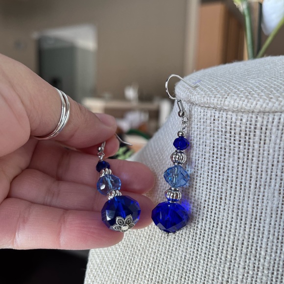 💙Handmade Earrings 💙 - Picture 9 of 11